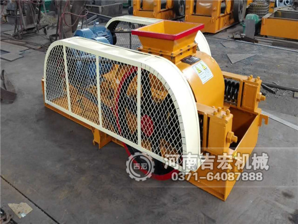 400×400輥式破碎機發(fā)往內(nèi)蒙古烏蘭察布