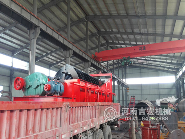 螺旋洗石機、移動輸送機發(fā)往東北